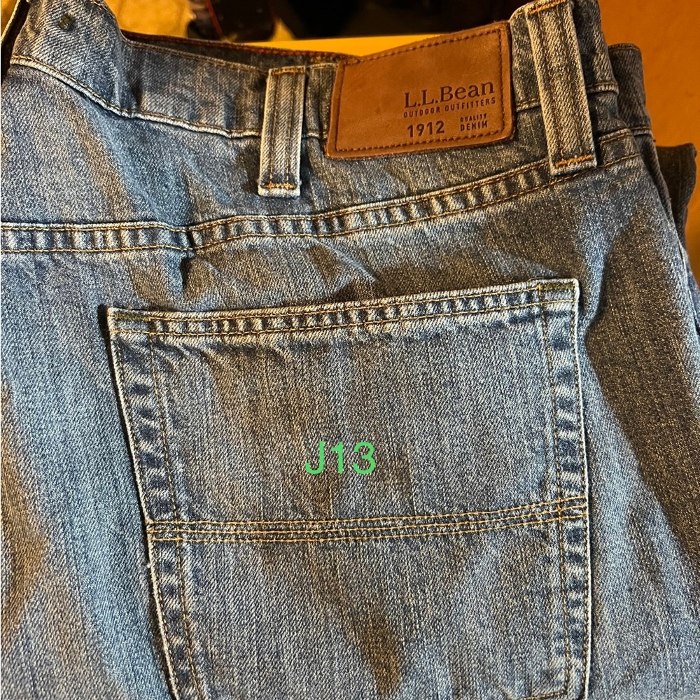 J13 LL Bean 1912 Men’s Standard Fit Jeans 42Wx30L
